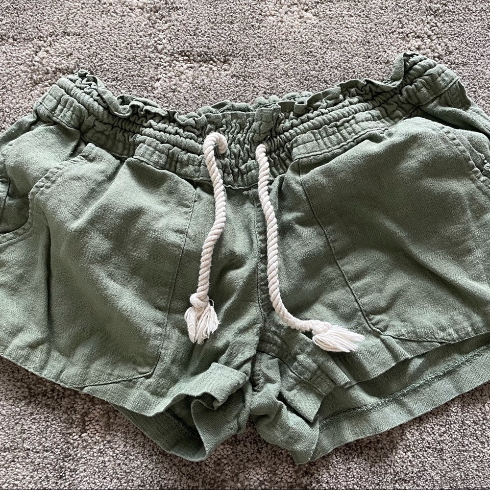 Olive Oceanside Roxy Linen shorts